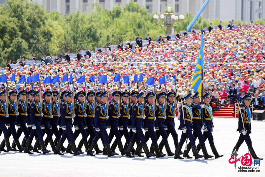 9月3日，中國人民抗日戰爭暨世界反法西斯戰爭勝利70周年紀念大會在北京隆重舉行，有11個國家派方隊、6個國家派代表隊來華參加閱兵。圖為俄羅斯聯邦武裝力量方隊通過天安門廣場